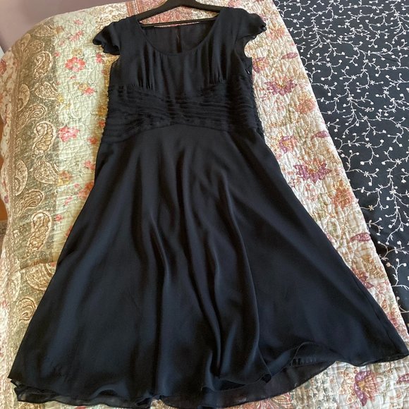 Liz Claiborne Black Midi Dress - Picture 3 of 11